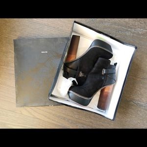 Dolce Vita Jordanna platform booties